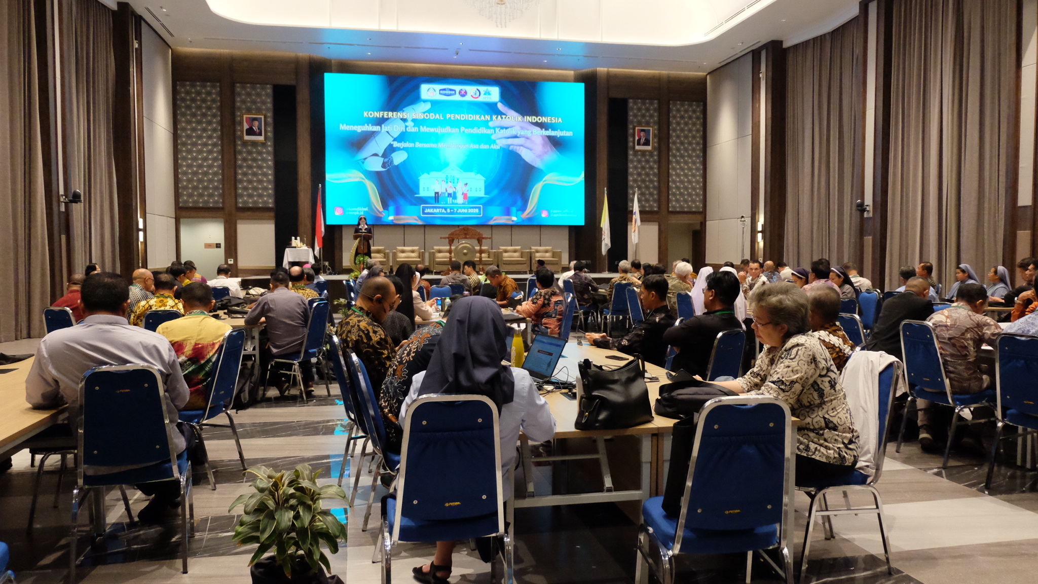 A6321EE6-1F9F-415C-BB9D-4306B90BA3C3-27792-0000046B87FC4870